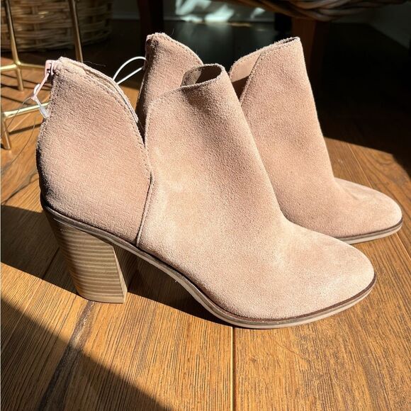 New dolce vita dv8 tan beige heel ankle boots shai suede leather - Picture 3 of 9